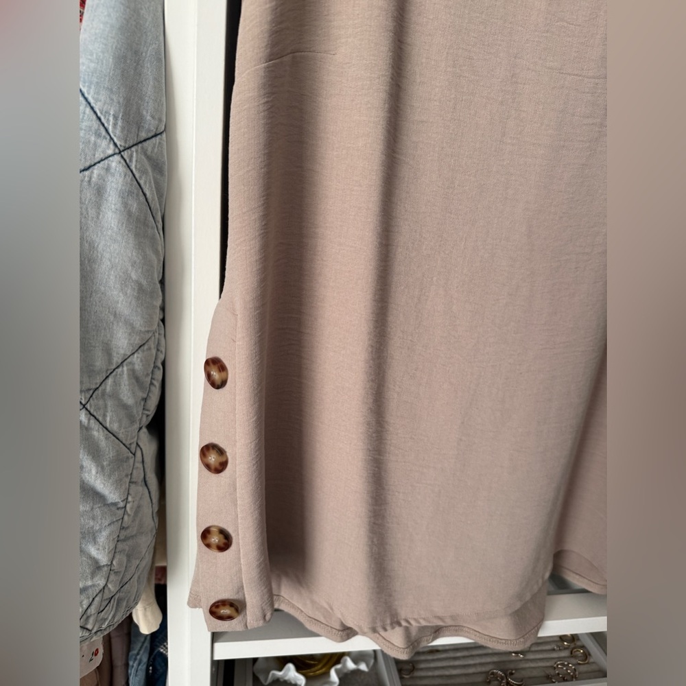 Casual Tan Short Sleeve Top with Button Detail - Picture 4 of 7